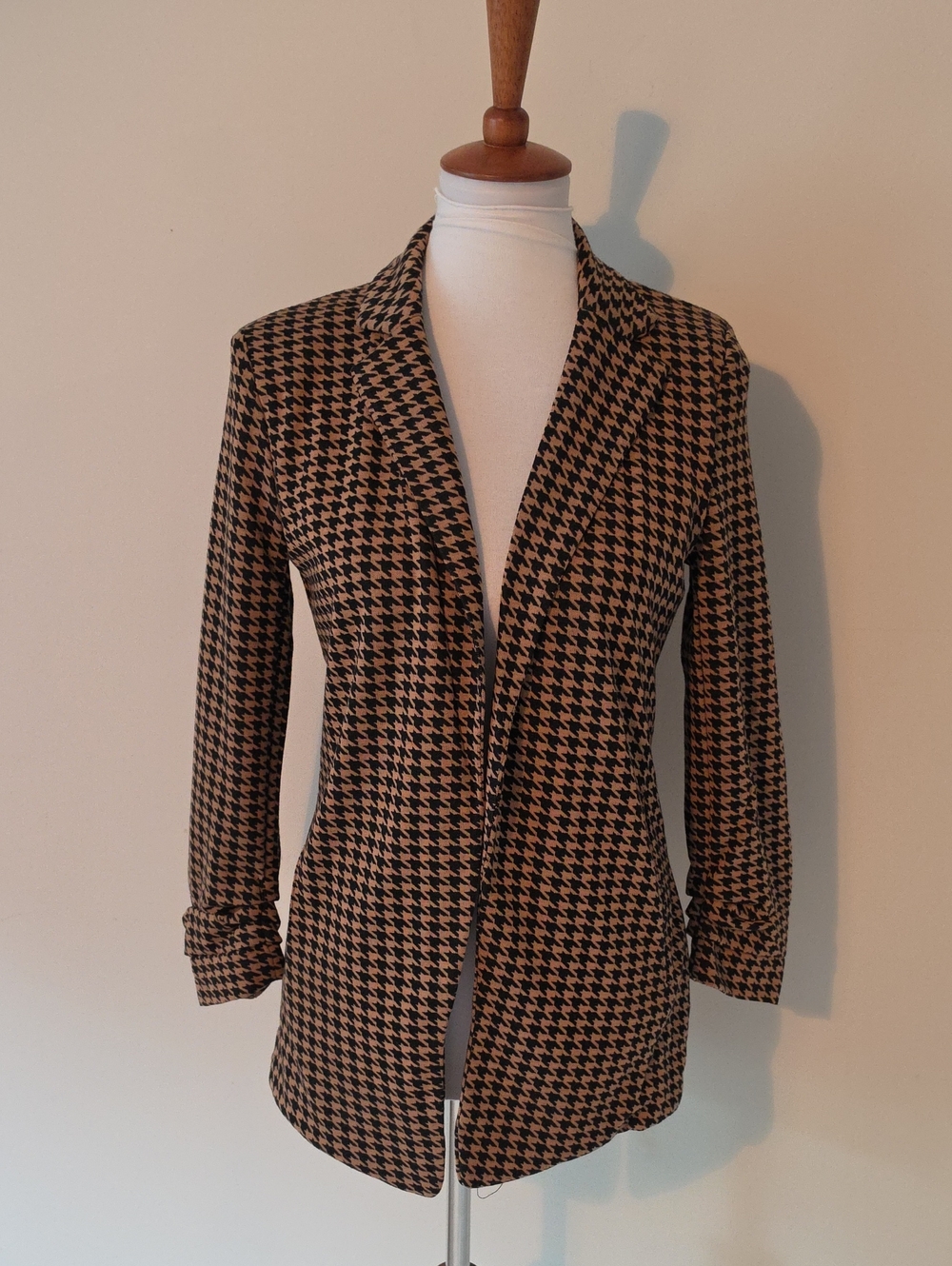Philosophy Stylish   Jacket Sweater Brand New